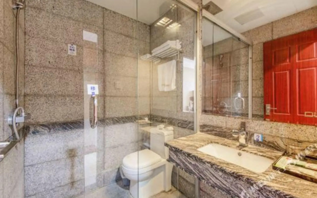 Dilang Holiday Hotel (Yangzhou Jiangdu Passenger Terminal Branch)