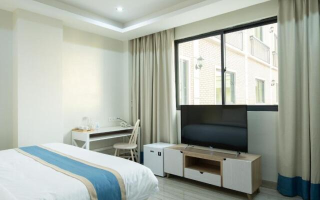 Hampton Suites