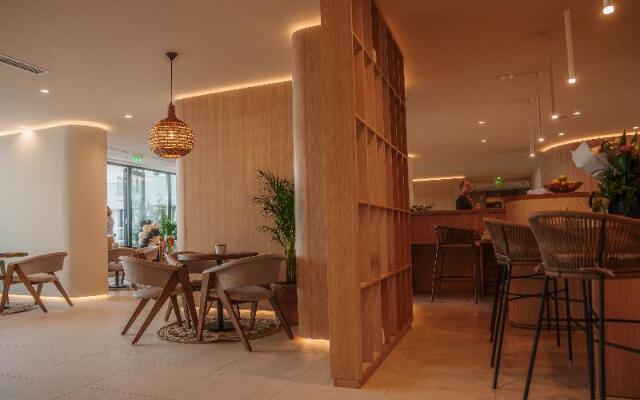 Alezzi Infinity Resort & Spa