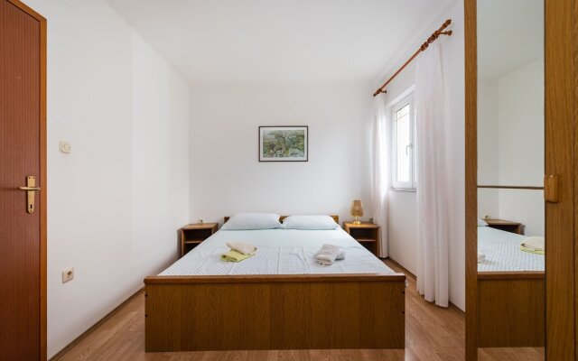 Nice Apartment Silvia 1 for 4 Persons