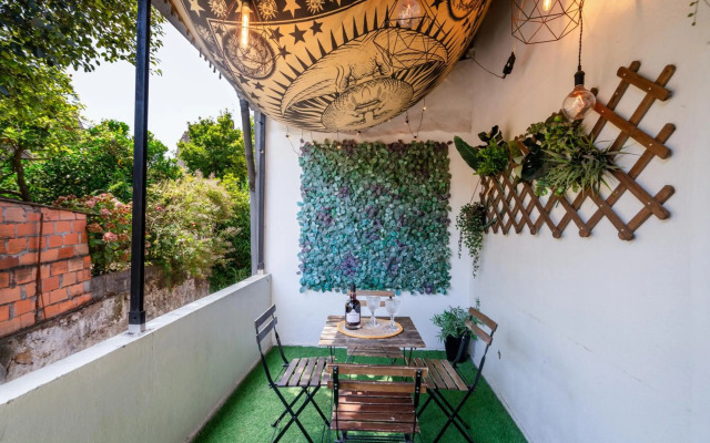 Large Flat w/ Terrace | Ace Location @ Aliados