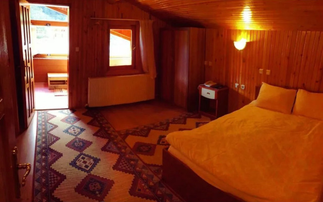 Minaz Motel