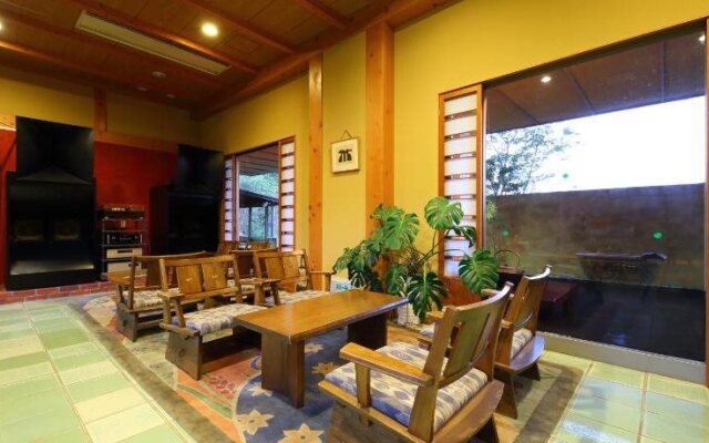 Tenjuku no Mori Keigetsu