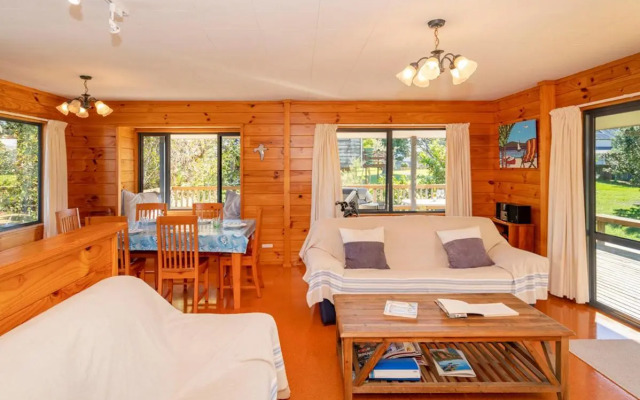 Our Escape - Matarangi Holiday Home