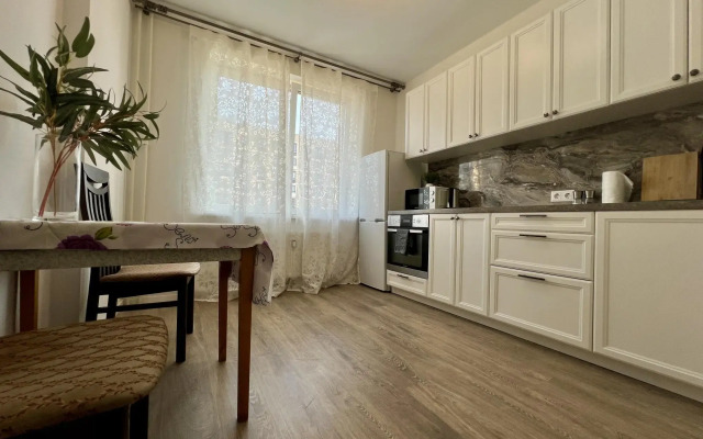 Apartments on Utochkina street 7k1