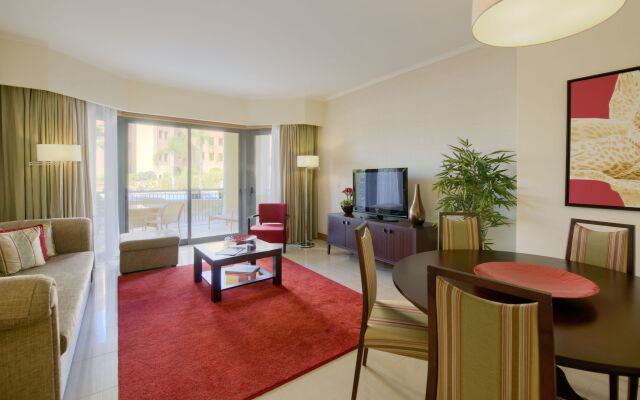 The Residences at Victoria	