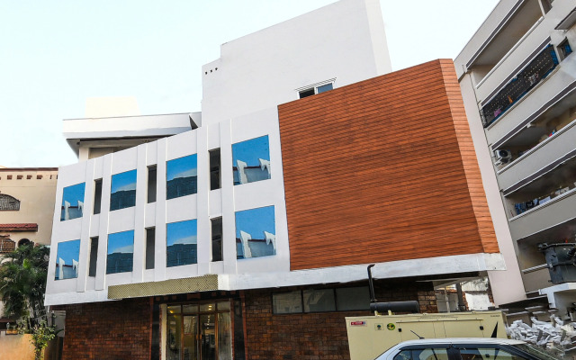 OYO Flagship 25071 Opp Amulya Hospital