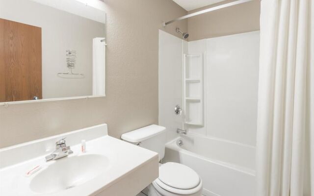 Super 8 Kenosha/Pleasant Prairie