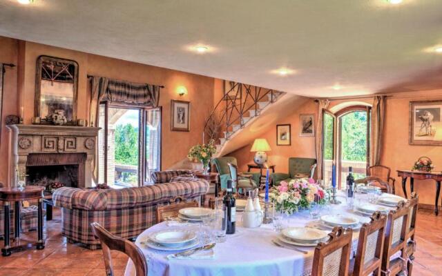 Amorosa House 9+1
