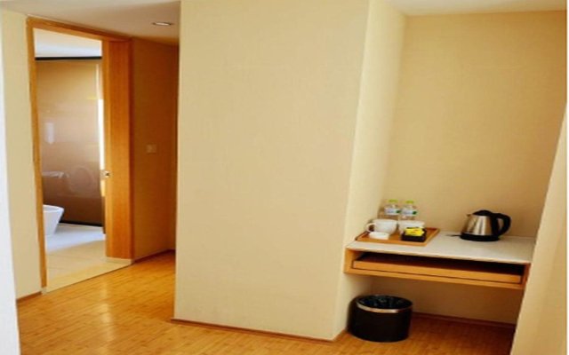 JI Hotel Nanjing Hongqiao Zhongshan North Road