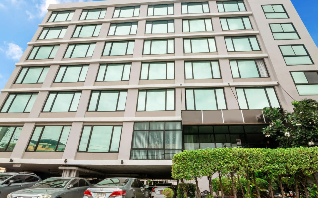B2 Bangkok Hotel - Srinakarin