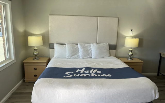 Sunglow Motel