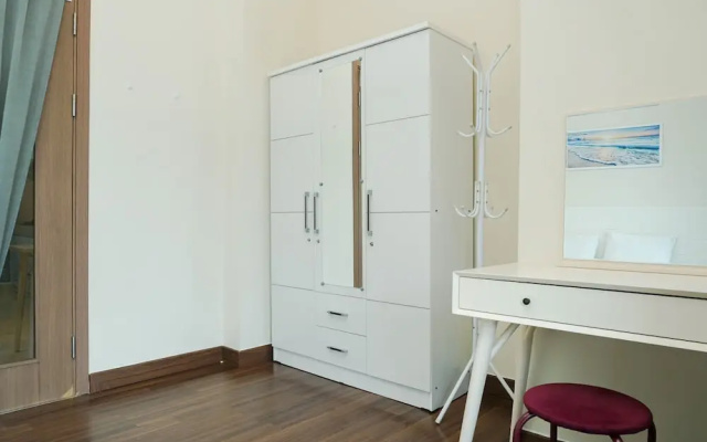 Minimalist and Relaxing 1BR Apartment at Puri Orchard – Guest Rooms – Jakarta