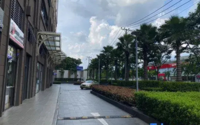Modern Apartment - Garden Gate