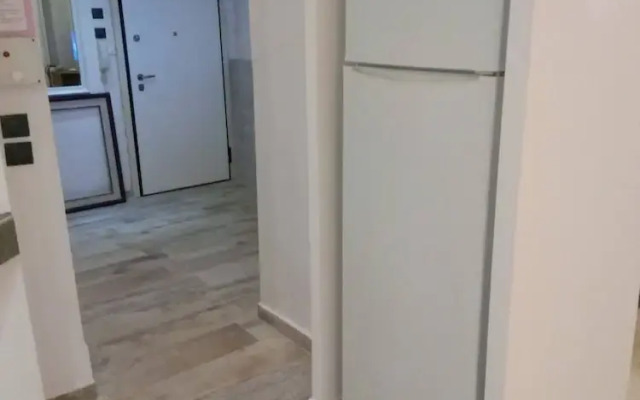 Downtown Apartment With Private Yard YR1