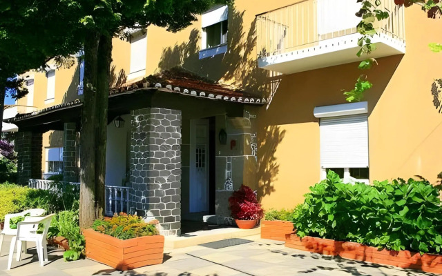 Corredoura Garden Alojamento