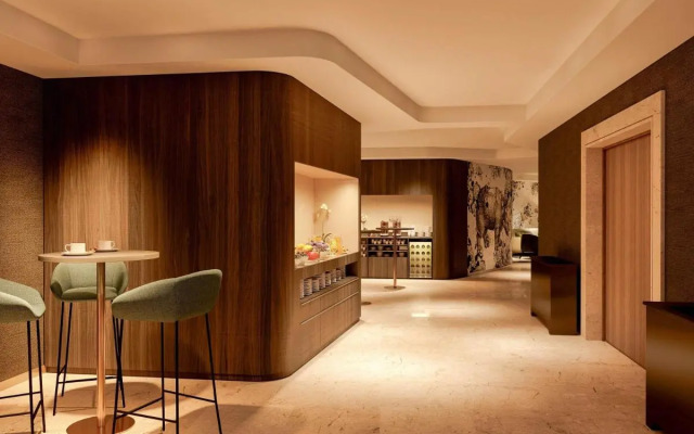 Отель NH Collection Roma Giustiniano