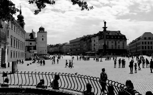 Dom Literatury Pokoje Gościnne