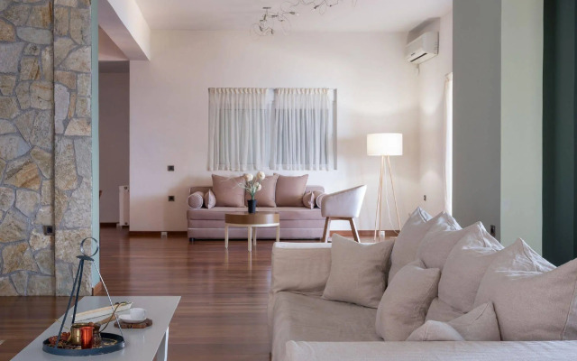 Serenus Luxury Villa