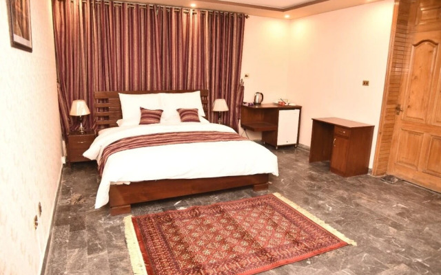 Comfortable Double Room Near Margalla Hills