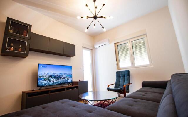 Lovely 4 person apartment with beautiful sea view