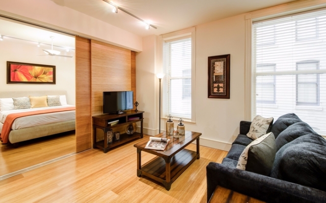 Common Street Apartment by Stay Alfred