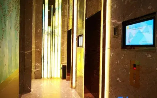 WIFC Taikoo Yunxuan International Apartment (Chunxi Road West International Financial Center Branch)