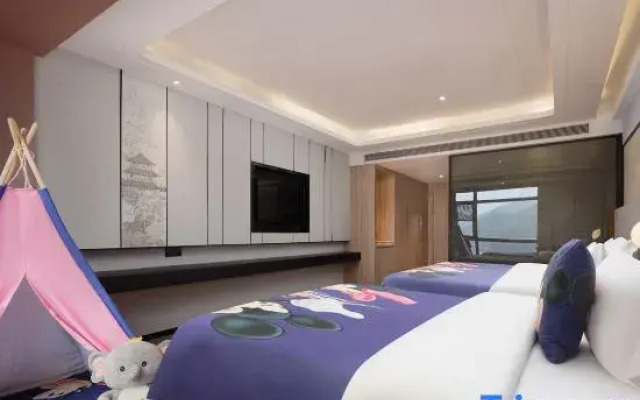 Mehood Yizhi | Ezzy Urban Culture Hub Cultural Resort Hotel (Liuyang River Scenic Bridge)