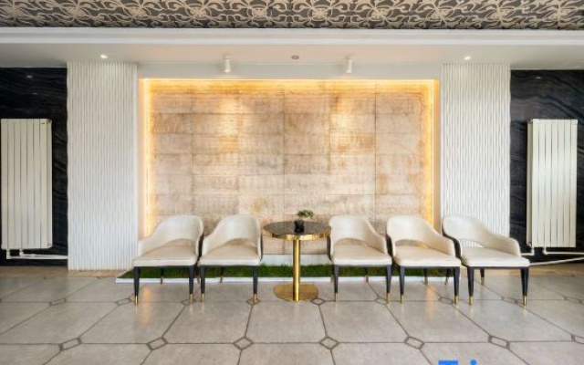Super 8 Hotel (Zhangjiakou Celebration Plaza Hotel)