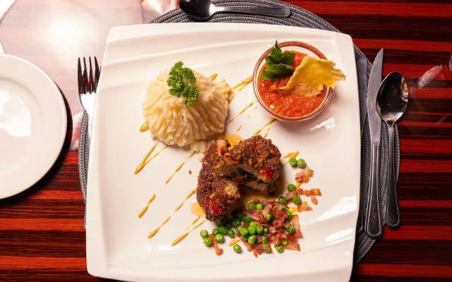 Ezulwini Villa Hotel