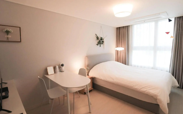 WECOSTAY Myeongdong D2