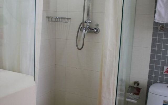 Homeinn Selected Hotel (Beijing Tsinghua University Wudaokou Subway Station)