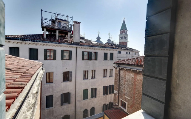 Hotel Dona Palace