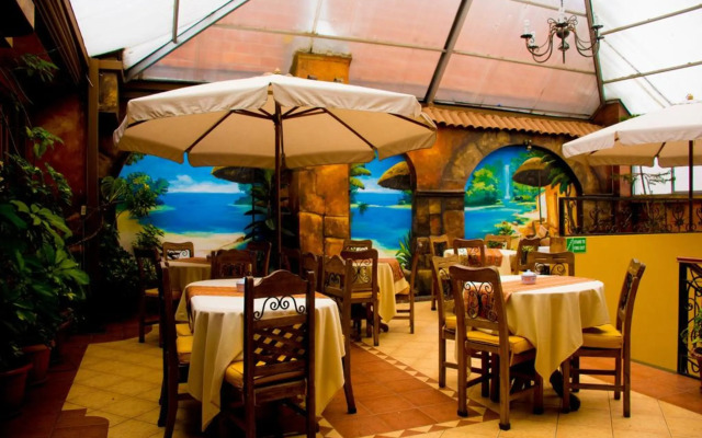 Las Brisas Hotel