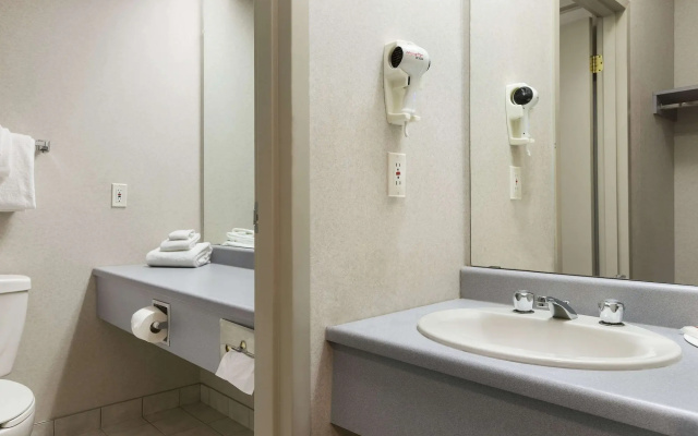 SureStay by Best Western Brockville
