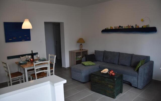 Apartman Vitamare 160 m from the beach