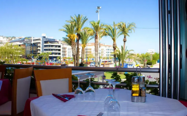 Hotel Rio Mar