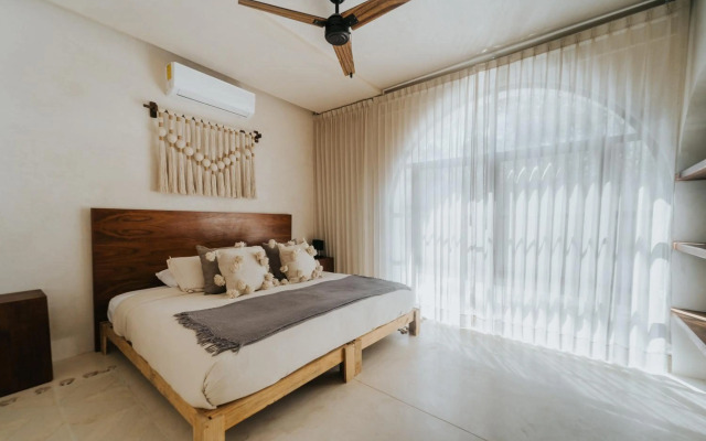 Villa Torana 4br/8pp Private Pool Rooftop Security