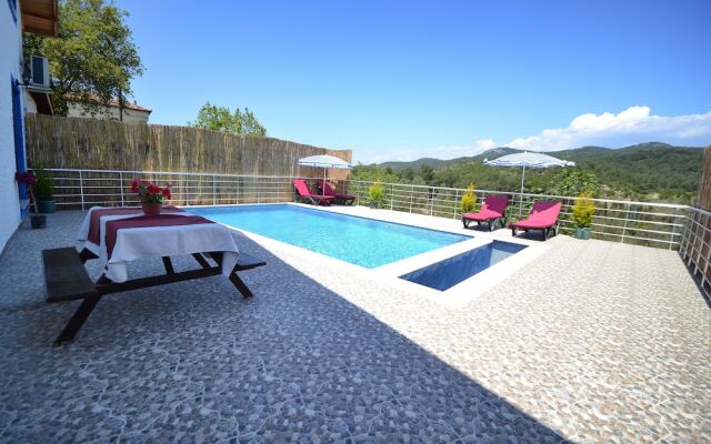 KAY4300 Villa Teo1 2 Bedrooms