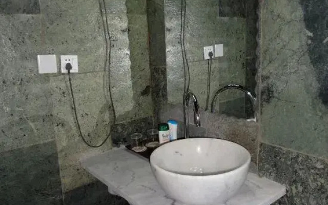 Mengli Shuixiang Seaview Inn