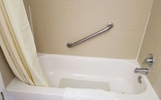 Americas Best Value Inn Belleville