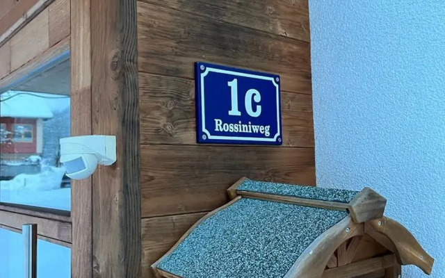 Rossiniweg Warm and Lovely Apartment With Terrace