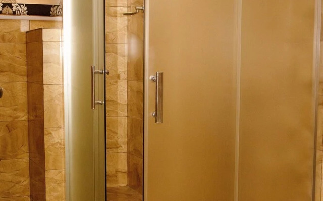 Parris Royal Hotel