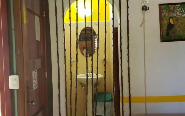 Cabanas k'iin Yéetel Há Bacalar