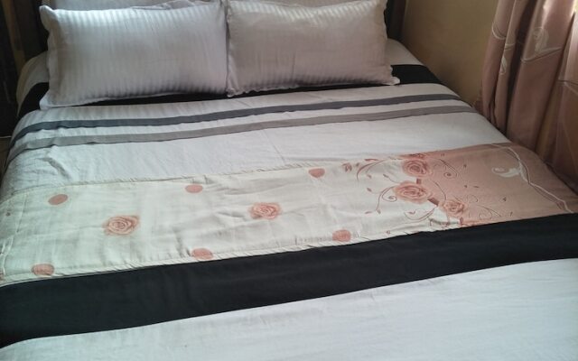 Royal Delight Hotel & Apartments