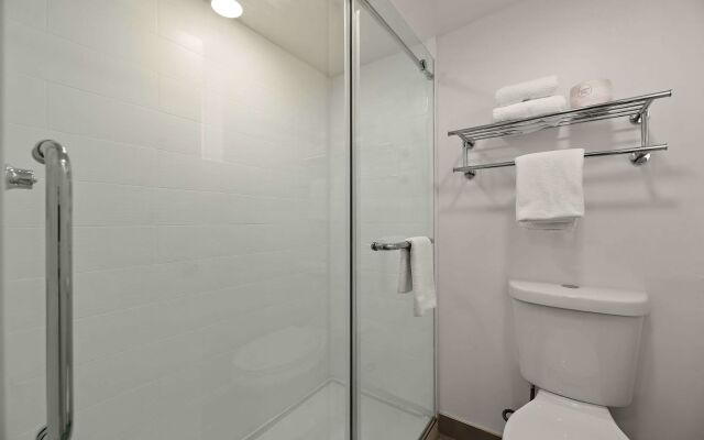 Kings House Motor Hotel