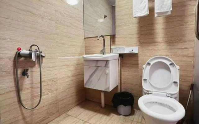 Haoshuai Business Hotel