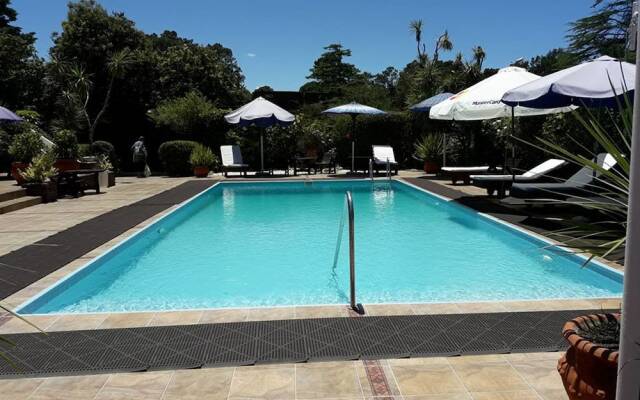 Hotel Camelot