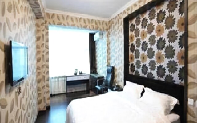 5CM Holiday Hotel