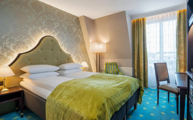 Hotel Bristol